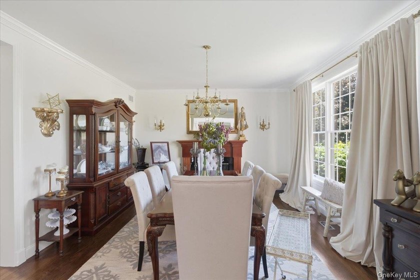 Welcome to 2 Mercedes Court, a beautifully maintained Colonial - photo 15