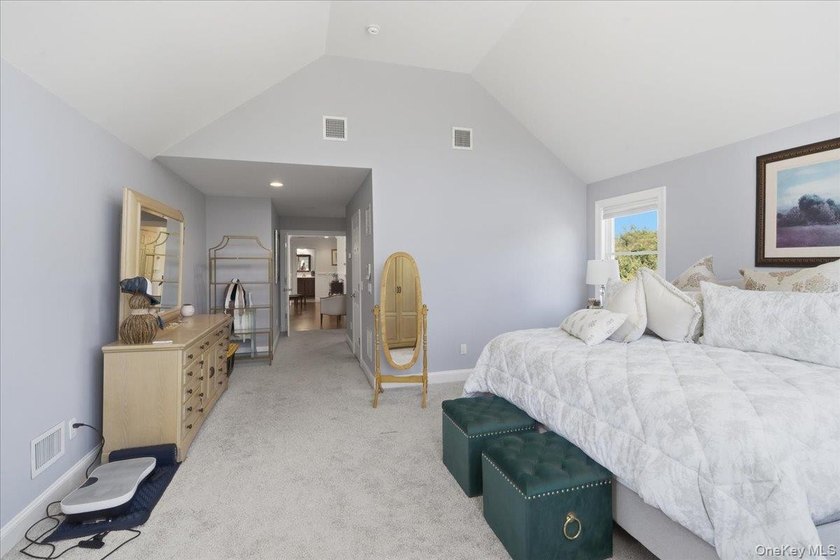 Welcome to 2 Mercedes Court, a beautifully maintained Colonial - photo 23