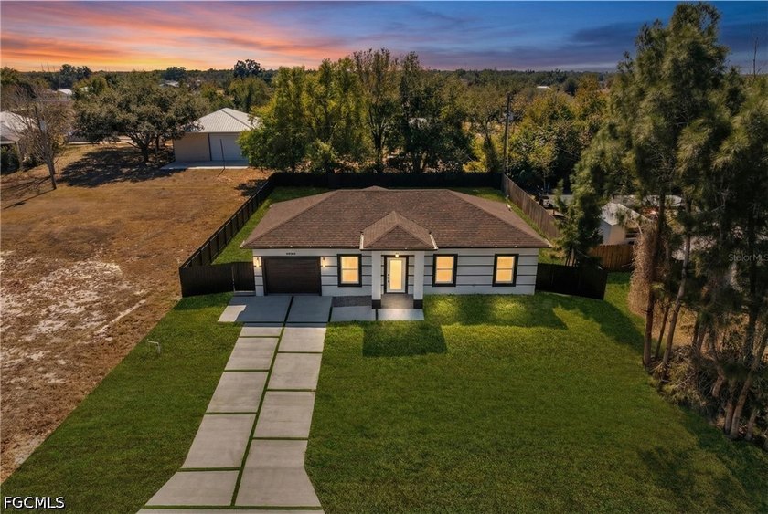 Beautiful new construction home located in the desirable Punta - photo 5