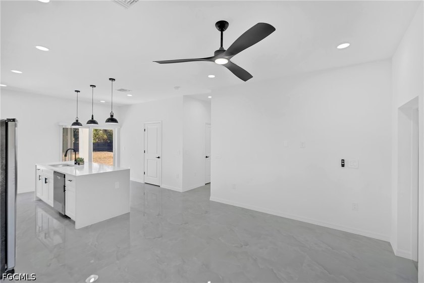 Beautiful new construction home located in the desirable Punta - photo 10