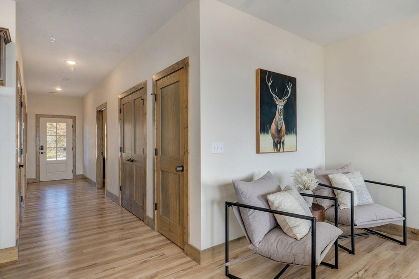 Welcome to 151 Summer Bay Blvd, where rustic Ozark charm meets - photo 4