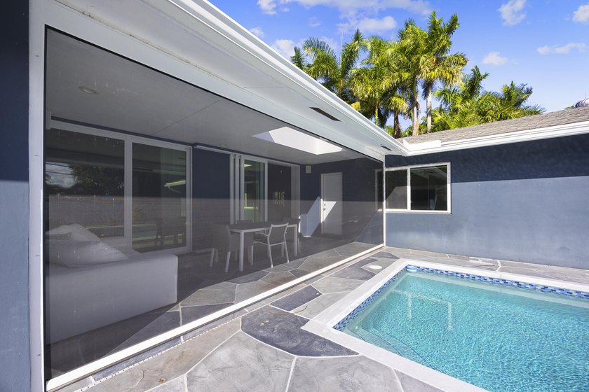 Great investment property tenant in place. Beautifully renovated - photo 50