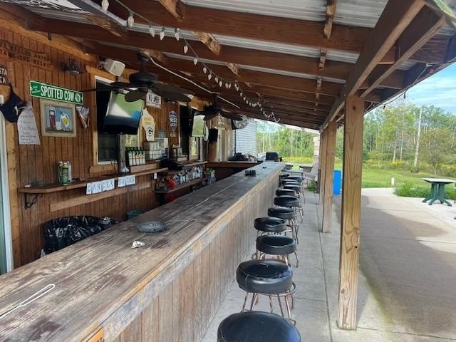 Well established tavern and restaurant located 5 miles West of - photo 5