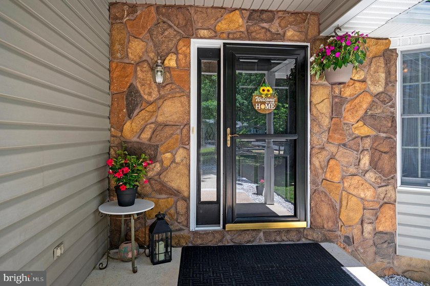 Welcome to 124 Republic Avenue in Lake of the Woods. Discover - photo 5