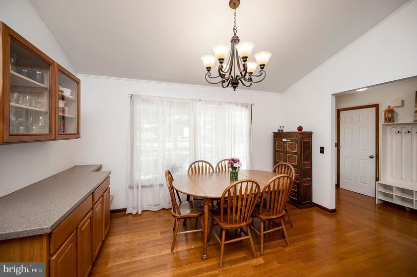 Welcome to 124 Republic Avenue in Lake of the Woods. Discover - photo 9