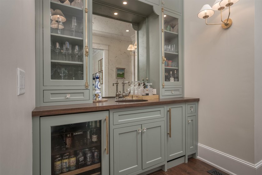 Approximately 7,200 Sq. Ft. | 6 Bedrooms | 5 Full Baths | 2 Half - photo 12