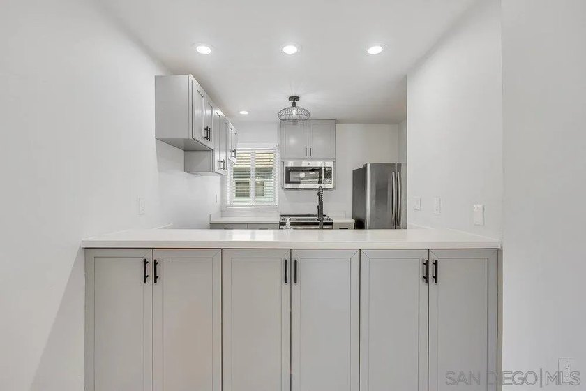 Ideal Location to take advantage of all of San Diego County! - photo 5