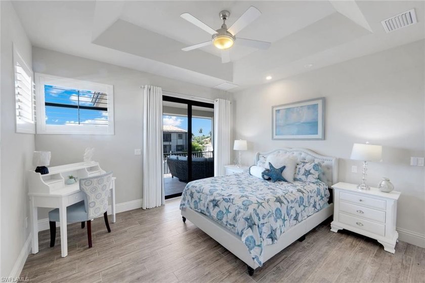 Sun, Sun, Sun! Sought after Southwest Exposure Luxury Waterfront - photo 23