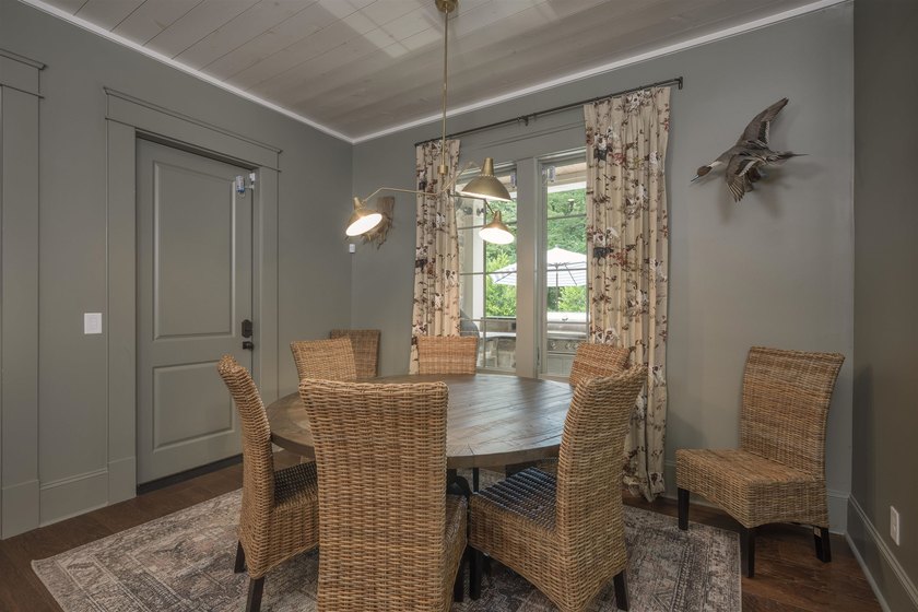 Approximately 7,200 Sq. Ft. | 6 Bedrooms | 5 Full Baths | 2 Half - photo 47