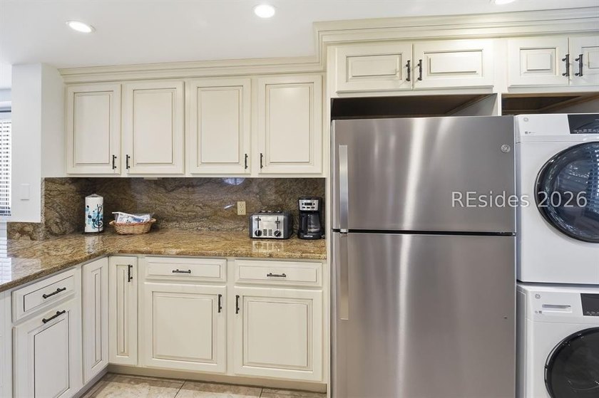 Enjoy the ease of single-level living in this beautifully - photo 17