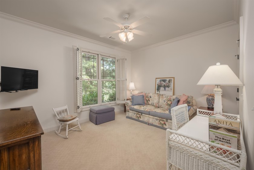 SERENE POND VIEW LIVING IN THE HEART OF REYNOLDS LAKE OCONEE! - photo 23