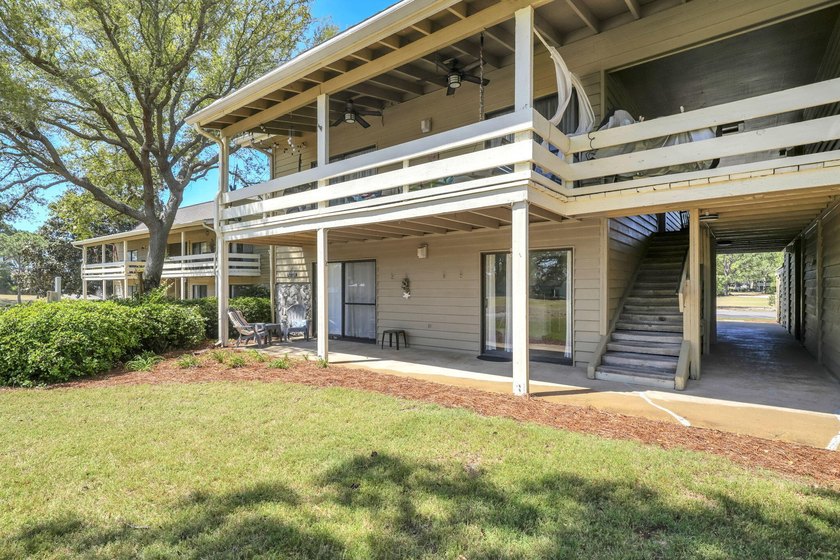 Show-stopper fully renovated ground floor golf villa is a - photo 28