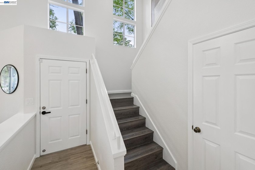 This is it! Rare end-unit townhome that lives like a - photo 31