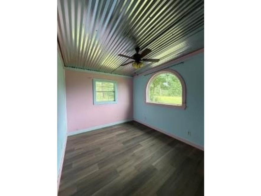 Beautiful 24.5 acre tract offering privacy and convenience just - photo 9