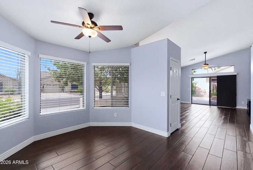 Fantastic remodeled home in the highly desirable Desert Harbor - photo 11