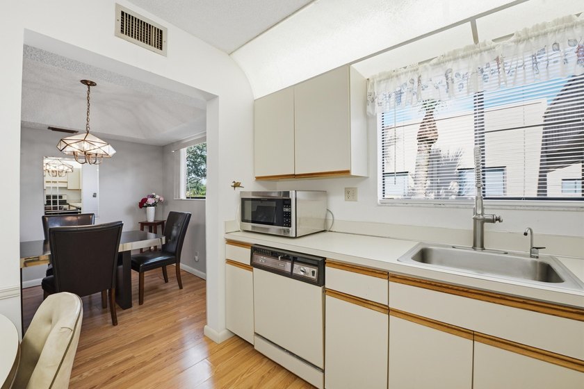Resort-Style Living in Lakes of Delray - Move-In Ready and - photo 12