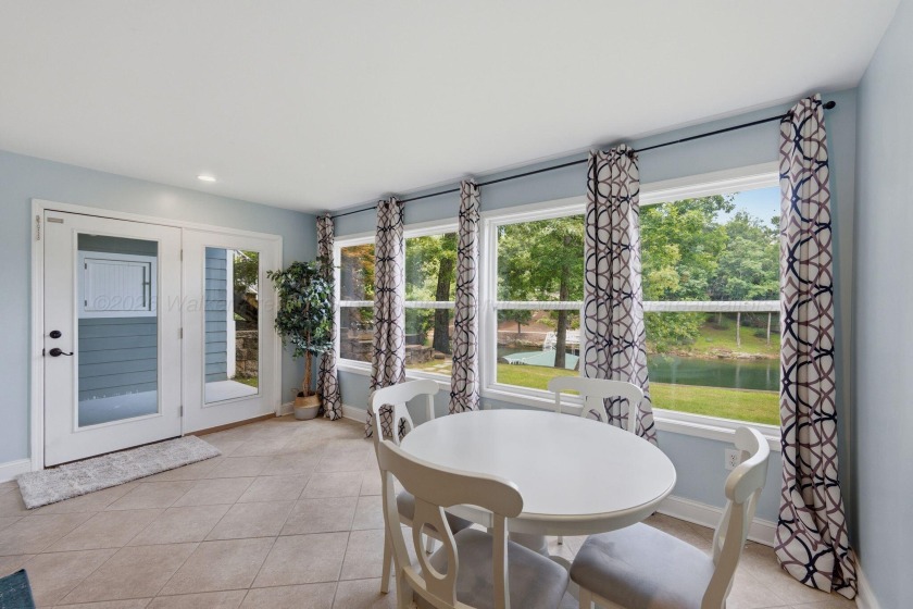 Smith Lake living at its finest! This spacious 5BR/3BA lakefront - photo 28