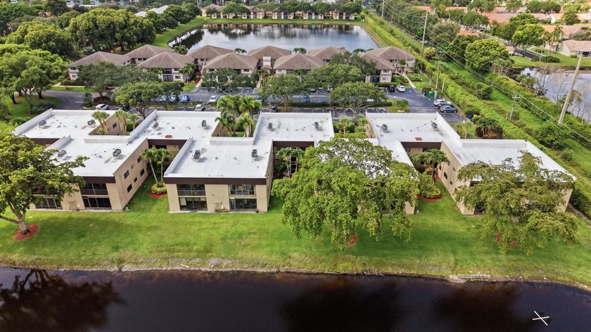 Resort-Style Living in Lakes of Delray - Move-In Ready and - photo 33