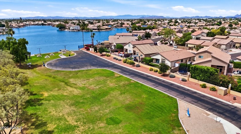 Fantastic remodeled home in the highly desirable Desert Harbor - photo 34