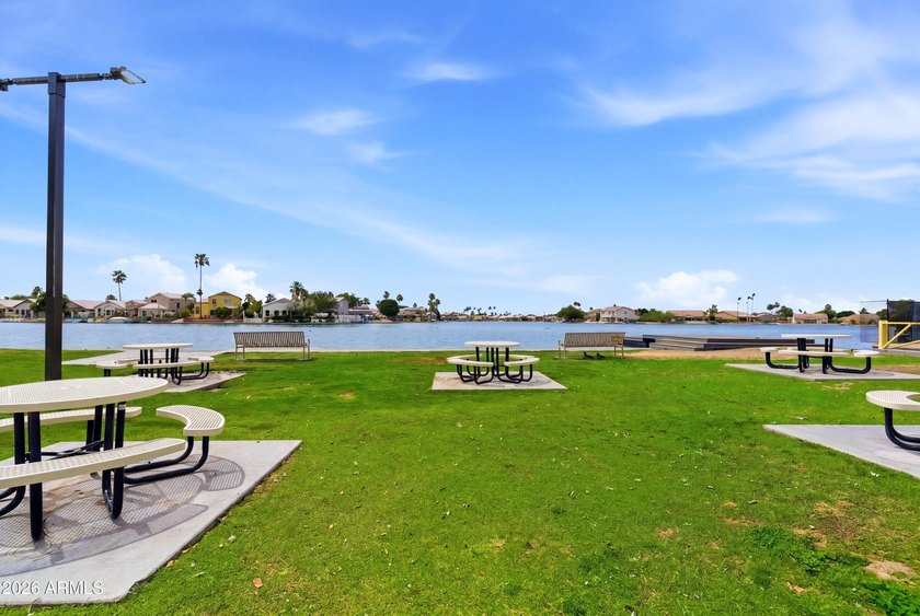 Fantastic remodeled home in the highly desirable Desert Harbor - photo 35