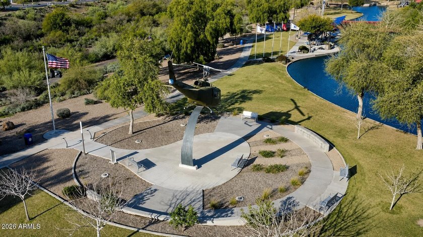 Fantastic remodeled home in the highly desirable Desert Harbor - photo 46