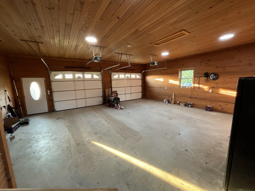 This Custom Home is slightly under 5,000 sq ft, with garages - photo 9