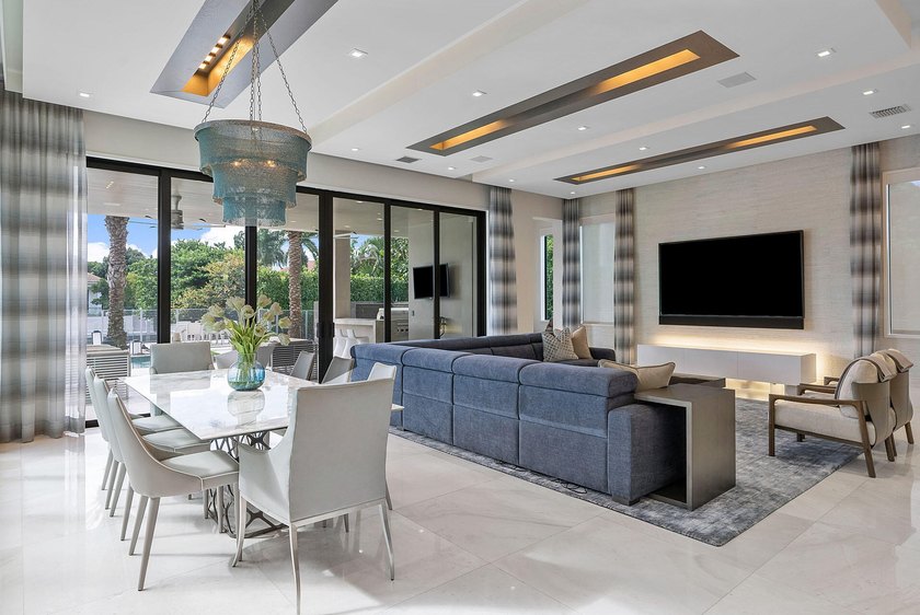 A commanding presence on Royal Palm Yacht &amp; Country Club's Grand - photo 16