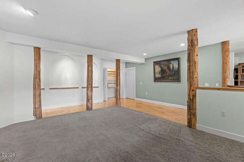 Rare, 5 bedroom, universally designed, lakefront, income - photo 19