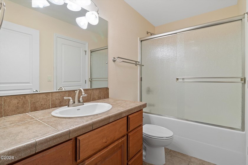 OCEANFRONT high bank townhome features sweeping ocean views that - photo 22