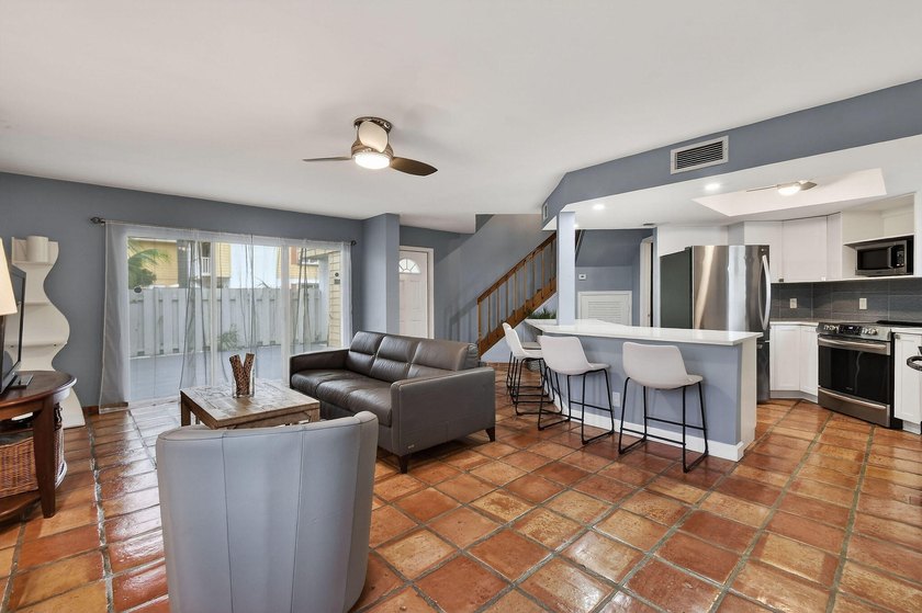 Welcome to 170 Seabreeze Circle in beautiful Jupiter, FL! Your - photo 22