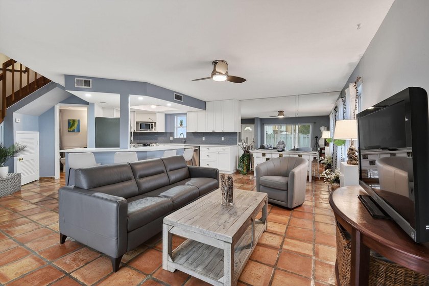 Welcome to 170 Seabreeze Circle in beautiful Jupiter, FL! Your - photo 26