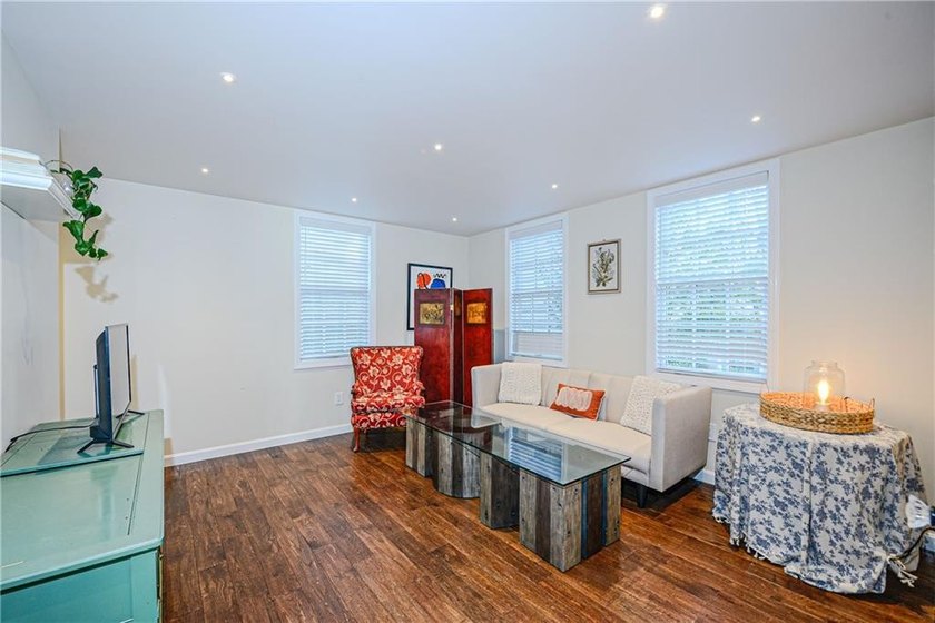Experience the perfect blend of historic Newport charm and - photo 6