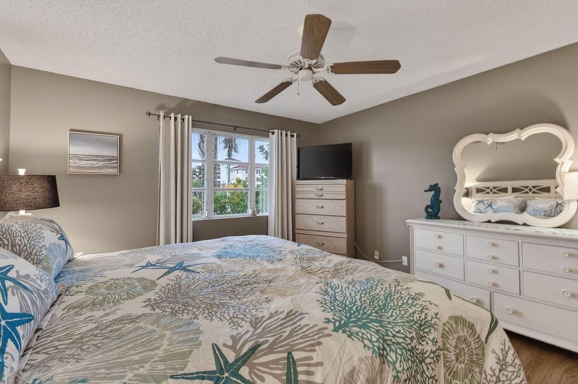 Welcome to 170 Seabreeze Circle in beautiful Jupiter, FL! Your - photo 35