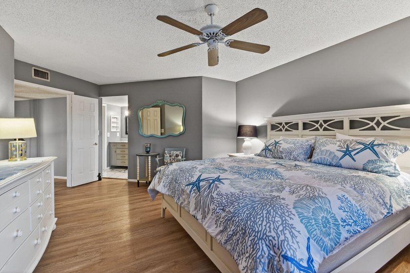 Welcome to 170 Seabreeze Circle in beautiful Jupiter, FL! Your - photo 36