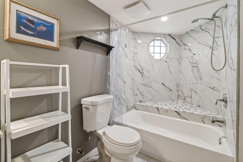 Welcome to 170 Seabreeze Circle in beautiful Jupiter, FL! Your - photo 40