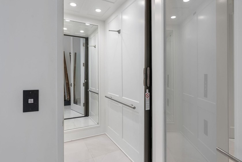 A commanding presence on Royal Palm Yacht &amp; Country Club's Grand - photo 40