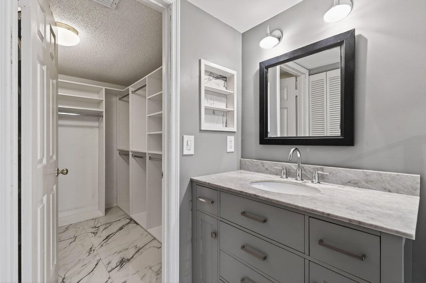 Welcome to 170 Seabreeze Circle in beautiful Jupiter, FL! Your - photo 41