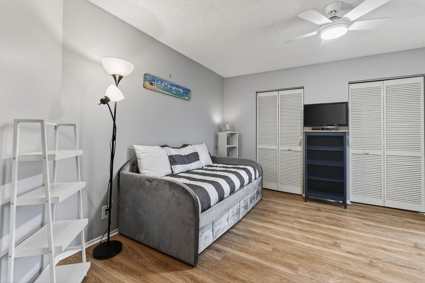 Welcome to 170 Seabreeze Circle in beautiful Jupiter, FL! Your - photo 47