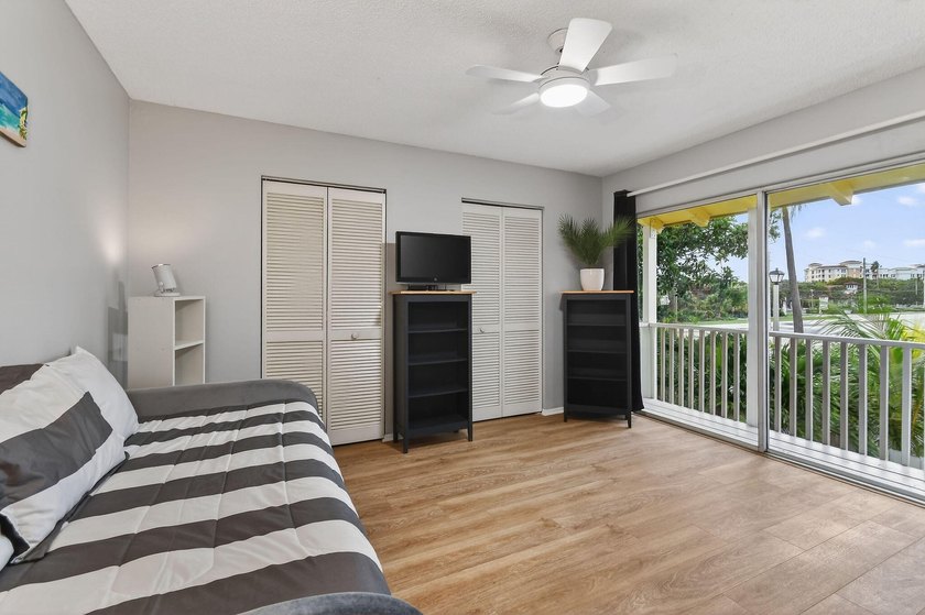 Welcome to 170 Seabreeze Circle in beautiful Jupiter, FL! Your - photo 49