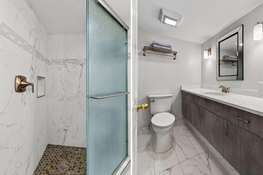 Welcome to 170 Seabreeze Circle in beautiful Jupiter, FL! Your - photo 54