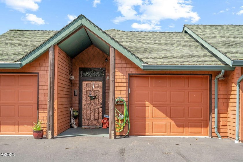 Rare, 5 bedroom, universally designed, lakefront, income - photo 60