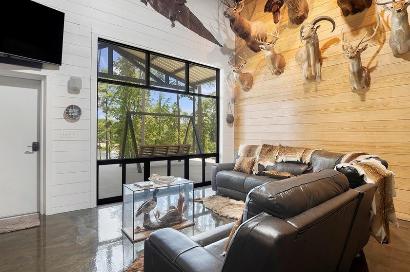 Welcome to your private lakeside retreat on the shores of Lake - photo 5