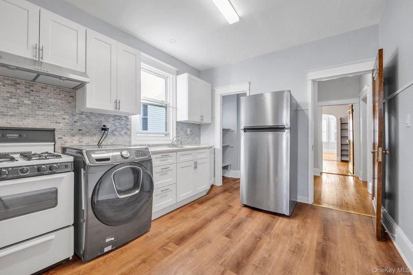 Exceptional opportunity in the sought-after Westchester Square - photo 5