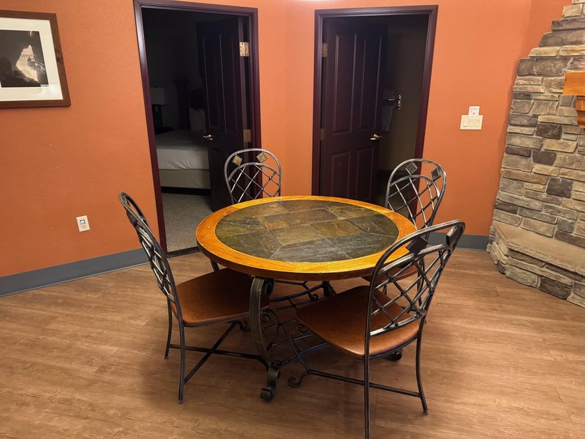 Welcome to the beautiful Chula Vista! Located right off the - photo 8