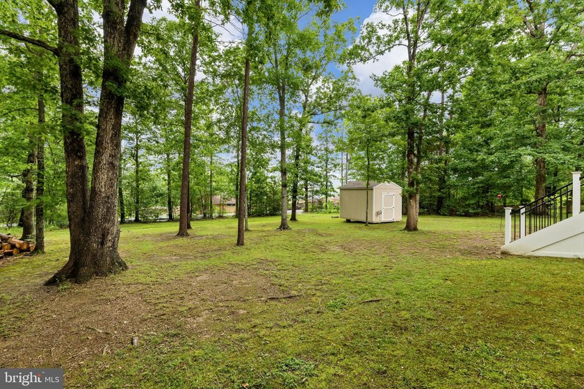 Welcome to 126 Yorktown Blvd - a home thoughtfully designed for - photo 6