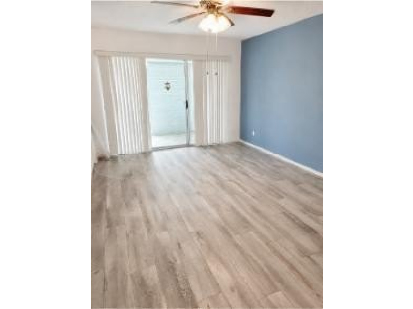 Welcome to this 2-bed/2-bath condo located in Poinciana Country - photo 12