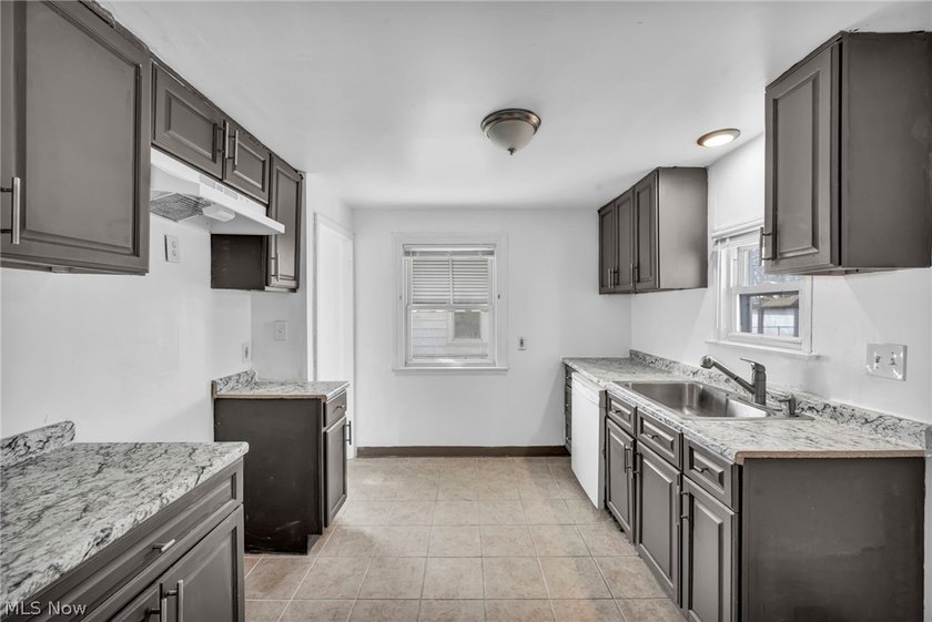 Welcome home to this beautifully updated and move-in ready - photo 13