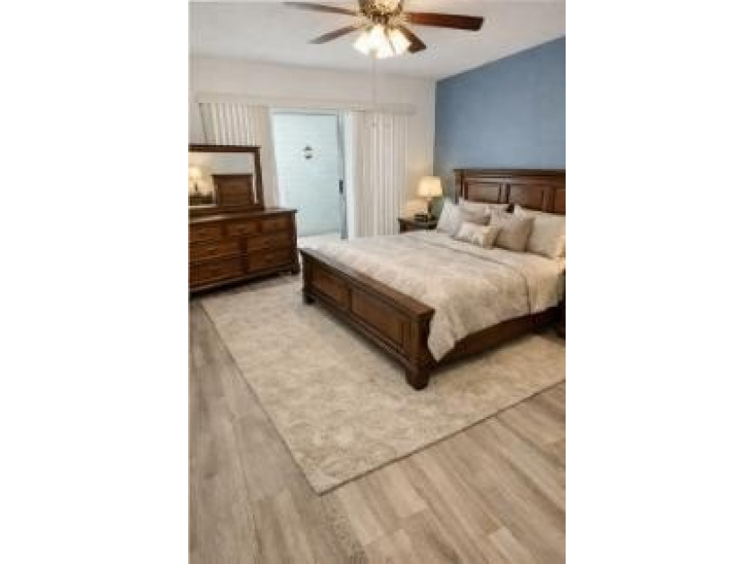 Welcome to this 2-bed/2-bath condo located in Poinciana Country - photo 13