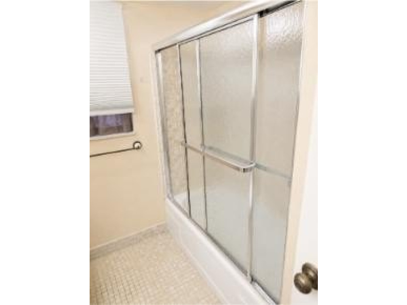 Welcome to this 2-bed/2-bath condo located in Poinciana Country - photo 18