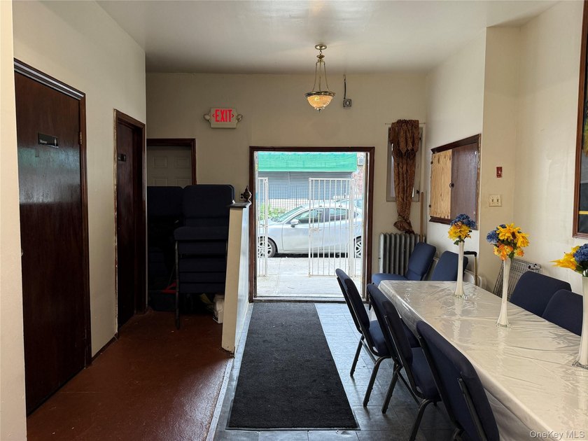 Presently a ACTIVE CHURCH / CAN be rezoned residential or retail - photo 5